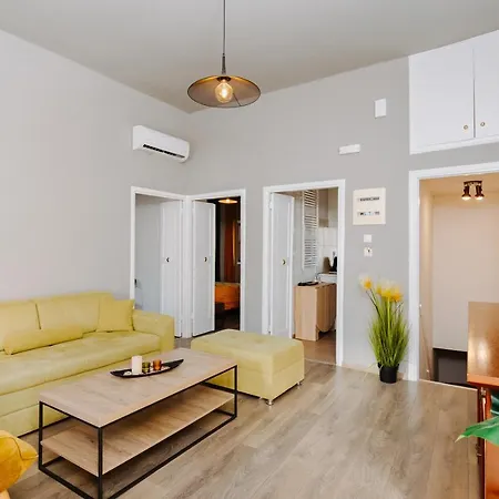 Rhodes Old Town Manos Apartment